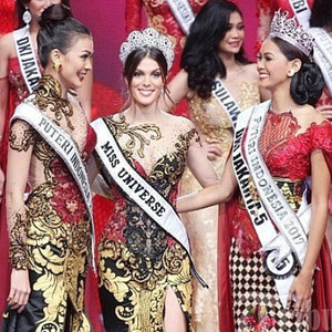 fan_iris_mittenaere - BSVVPF1hD78_BSVVJXrBgxW.jpg