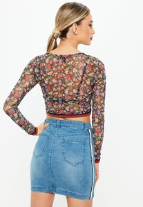 black-floral-print-sports-hem-crop-top (3).jpg