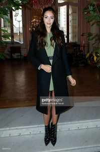 nabilla-benattia-attends-the-franck-sorbier-haute-couture-spring-picture-id909631040.jpg