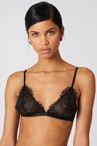 nakd_delicate_eyelash_lace_bra_1013-000211-0002_03a_b.jpg