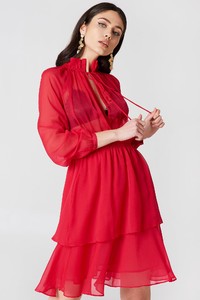 nakd_high_frill_neck_dress_1014-000156-0004_01ar.jpg