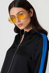 nakd_oval_sunglasses_1015-000437-0024_02l.jpg