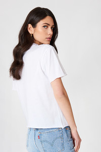 nakd_v_cut_out_tee_1018-000374-0001_02b_r.jpg