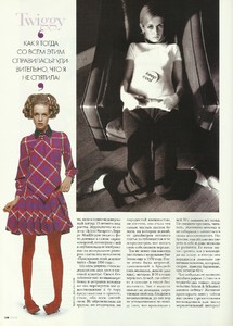 elle russia december 1997 twiggy 2.jpg