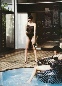 elle russia dec 1997 demontes 6.jpg