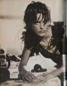 wmagazine october 1997 by paolo roversi (1).jpg