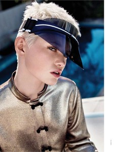 Elle Italia Aprile 2018-page-012.jpg