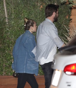 miley-cyrus-and-liam-hemsworth-at-nobu-in-malibu-12-09-2017-3.jpg