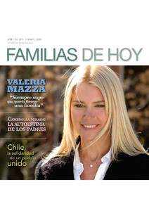 Familias De Hoy Nº1 Mayo 2010 Valeria Mazza a.jpg