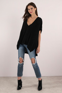 black-alley-plunging-tee (1).jpg