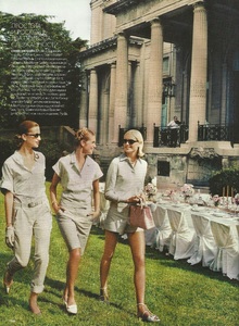 elle april russia 2003 03.jpg