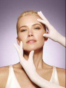 avon-valeria-mazza Anew Clinical Infinite Lift.jpg