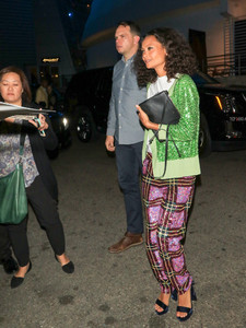 5ad838824546d_ThandieNewtonoutsideArcLightTheatrewOr1jQu1t6Qx.thumb.jpg.d1d875a77128fb9ab78b8d03bafcafef.jpg