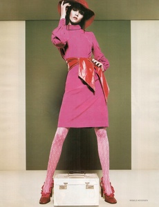 vogue russia nov 2000 (5).jpg