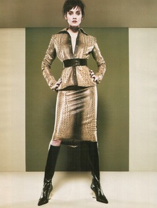 vogue russia nov 2000 (6).jpg