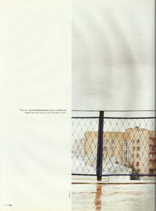 elle russia december 2003 vika zuban 5.jpg