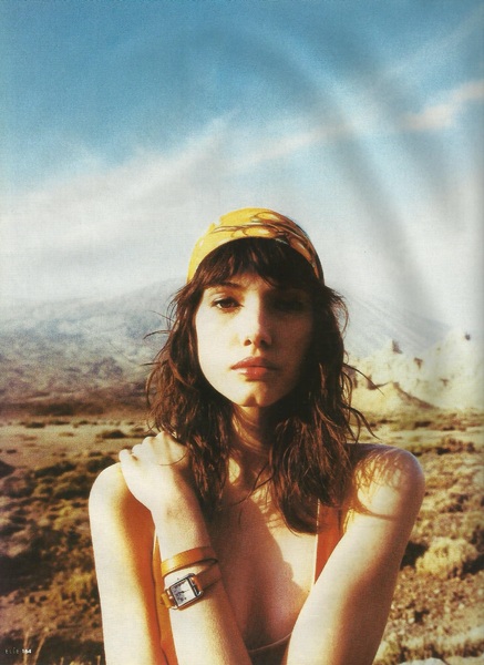 elle ru june 2004 11.jpg