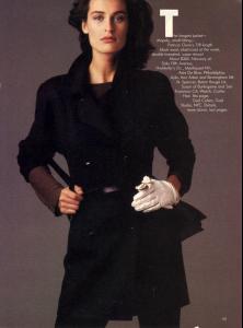 Maser_Vogue_US_February_1987_12.thumb.jpg.0b5e8f8776f668a6a6af55c26ef6e98a.jpg
