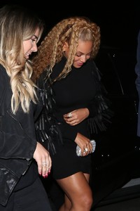 beyonce-dundas-traveling-flagship-cocktail-party-in-la-1.jpg