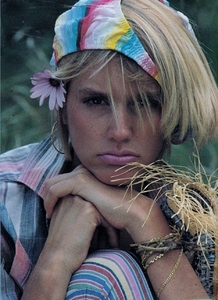 elle_fr_18_june_1984_12.thumb.jpg.c2fb442c8947a1c2dd9c4c663244a623.jpg