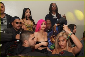 kylie-jenner-nicki-minaj-tao-revolve-party-01.thumb.jpg.cad9a373c5e02acc8d0958f6c59527d8.jpg