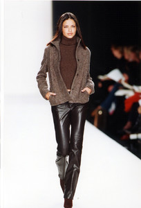 ralph-lauren-fw-2000-1.thumb.jpg.c40fe9fb74a44fbf88e3af1cc1736de0.jpg