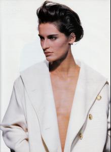uk_vogue_mar_1989_20.thumb.jpg.ec5273b4610cb9d06ba86d2e244939ce.jpg