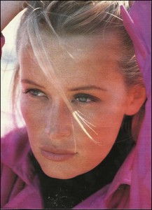 marie claire germany december 1991 3.jpg