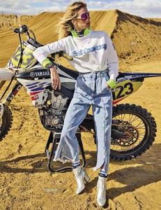 Vanity Fa2-page-006.jpg