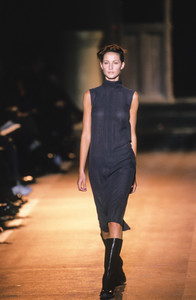 costume-national-fw-1998-3.thumb.jpg.80caefedb4e2c01015f46f99143a6d97.jpg