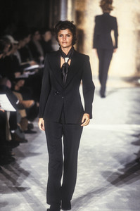 dirk-bikkembergs-fw-1997-2.thumb.jpg.3ee9096c0375744bf6b19761f30ca7fb.jpg