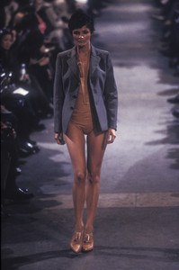 dirk-bikkembergs-ss-1997-7.thumb.jpg.db6093d9cf6fbd3f0765ae88c16f7bec.jpg