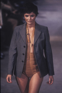 dirk-bikkembergs-ss-1997-9.thumb.jpg.90b3d45275390eb027722a1521b27f2c.jpg