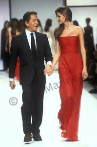 gisele_bunchen_valentino_wf_2000_photo_guy_marineau_002.jpg