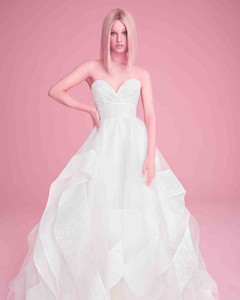 hayley-paige-wedding-dress-spring-2019-03_vert.thumb.jpg.2e2b4fd05ac97c33b589be4d4a207781.jpg