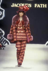 jacques-fath-fw-1993-10.thumb.jpg.9b5461ac7fe996400739ffef2b11673f.jpg