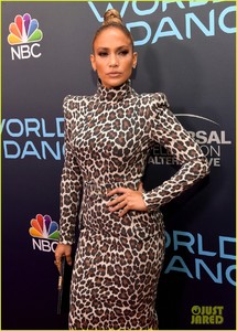 jennifer-lopez-jenna-dewan-world-of-dance-event-10.jpg