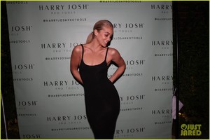 karlie-kloss-joan-smalls-ashley-graham-harry-josh-party-23.jpg