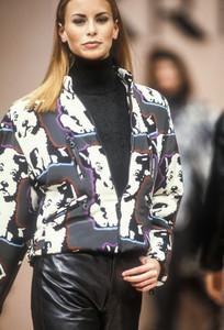 krizia-fw-1992-11.thumb.jpg.1404b37b55a4ca066a34f699b8524050.jpg