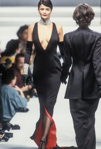 krizia-fw-1995-24.thumb.jpg.95da3c941950be87cd025a399aa4e297.jpg