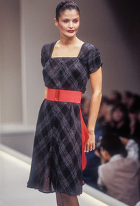 krizia-ss-1995-9.thumb.jpg.527ed1c250812e4512903d99353db62f.jpg