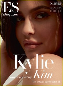 kylie-jenner-es-magazine-01.thumb.jpg.2eed1aac7800cf5904c44a95de0b5ce1.jpg