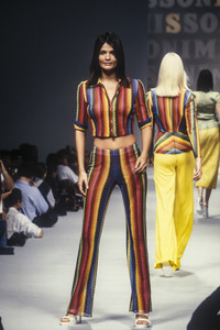 missoni-ss-1996-1.thumb.jpg.bca5d52d97ef375d524c9ff0d4850536.jpg