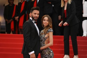 nabilla-benattia-and-thomas-vergara-solo-a-star-wars-story-red-carpet-in-cannes-5.jpg