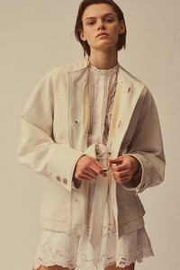 02-Isabel-Marant-Pre-Fall-2018.thumb.jpg.35f9703657bd4bef745f7f153296b958.jpg