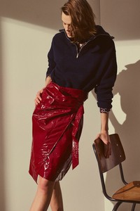 05-Isabel-Marant-Pre-Fall-2018.thumb.jpg.5041de72d70d415d810772441953c751.jpg