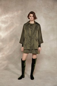 10-Alberta-Ferretti-Pre-Fall-18.thumb.jpg.dcf71f79823287c99ee9682fd373a4f2.jpg