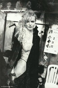 Lofficiel russia october 2002 runway 2.jpg