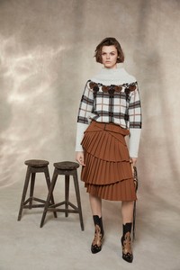 18-Alberta-Ferretti-Pre-Fall-18.thumb.jpg.35e13ddabbc8a4ef2182677b56f717b2.jpg
