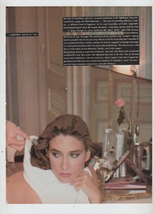 1981_12_VOGUE_USA_10.thumb.jpg.1cf21f7ee7066194f634048514bb90ac.jpg